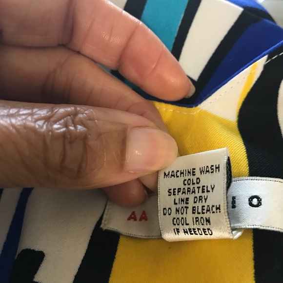 Abstract Design Dress - Picture 4 of 4